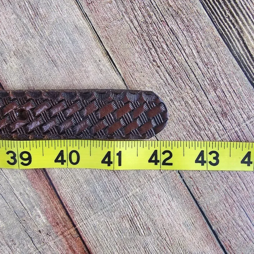 Walker Leather Goods American Cowhide Embossed Basket Weaved Belt Size 36